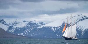Spitsbergen Svalbard Informatie Bezienswaardigheden Plaatsen en Eilanden